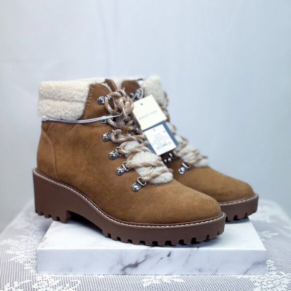 Universal Thread Women's Leah Sherpa Hiker Boots NWT chunky - Picture 2 of 10